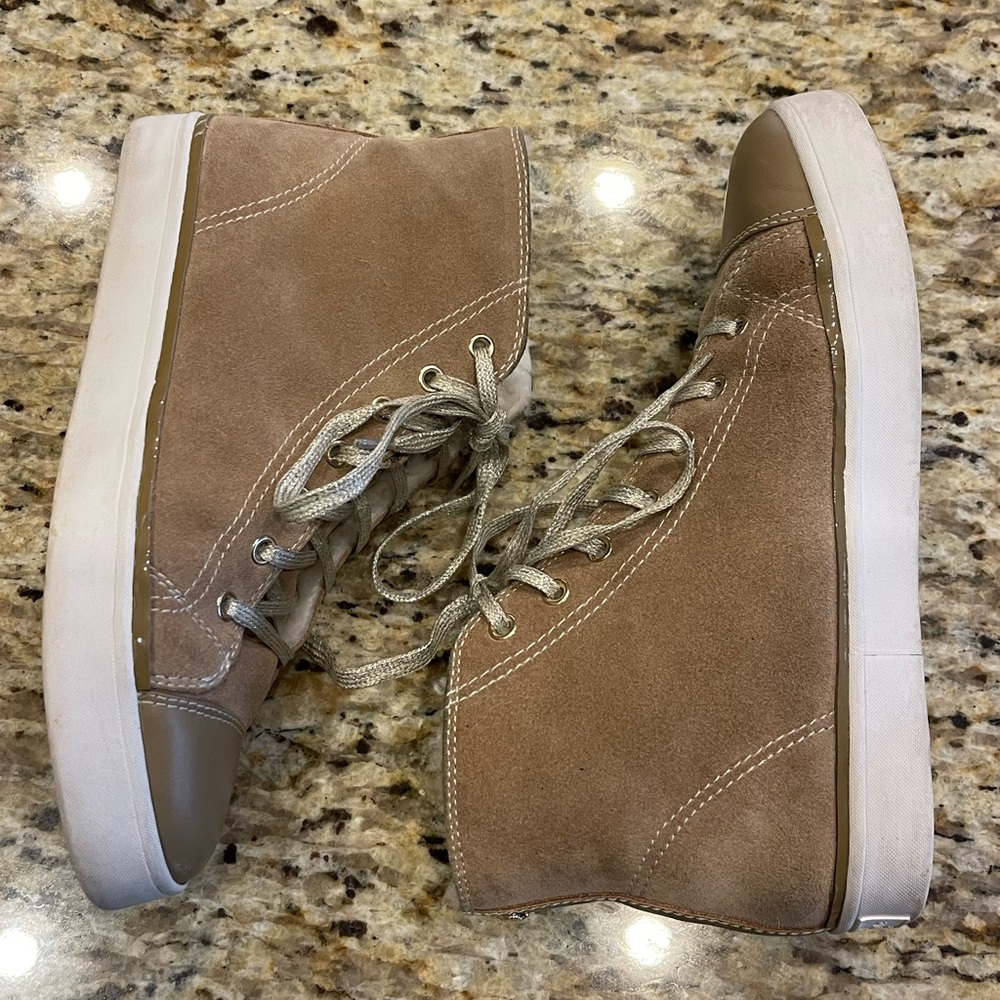 Kate Spade Lendal Sherpa Lined Fur  Sneakers in Camel Brown Size 7